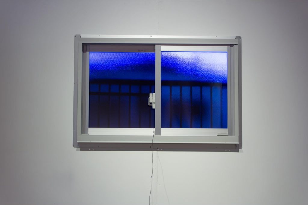 LINE_ALBUM_BreathinBlue写真_240512_1